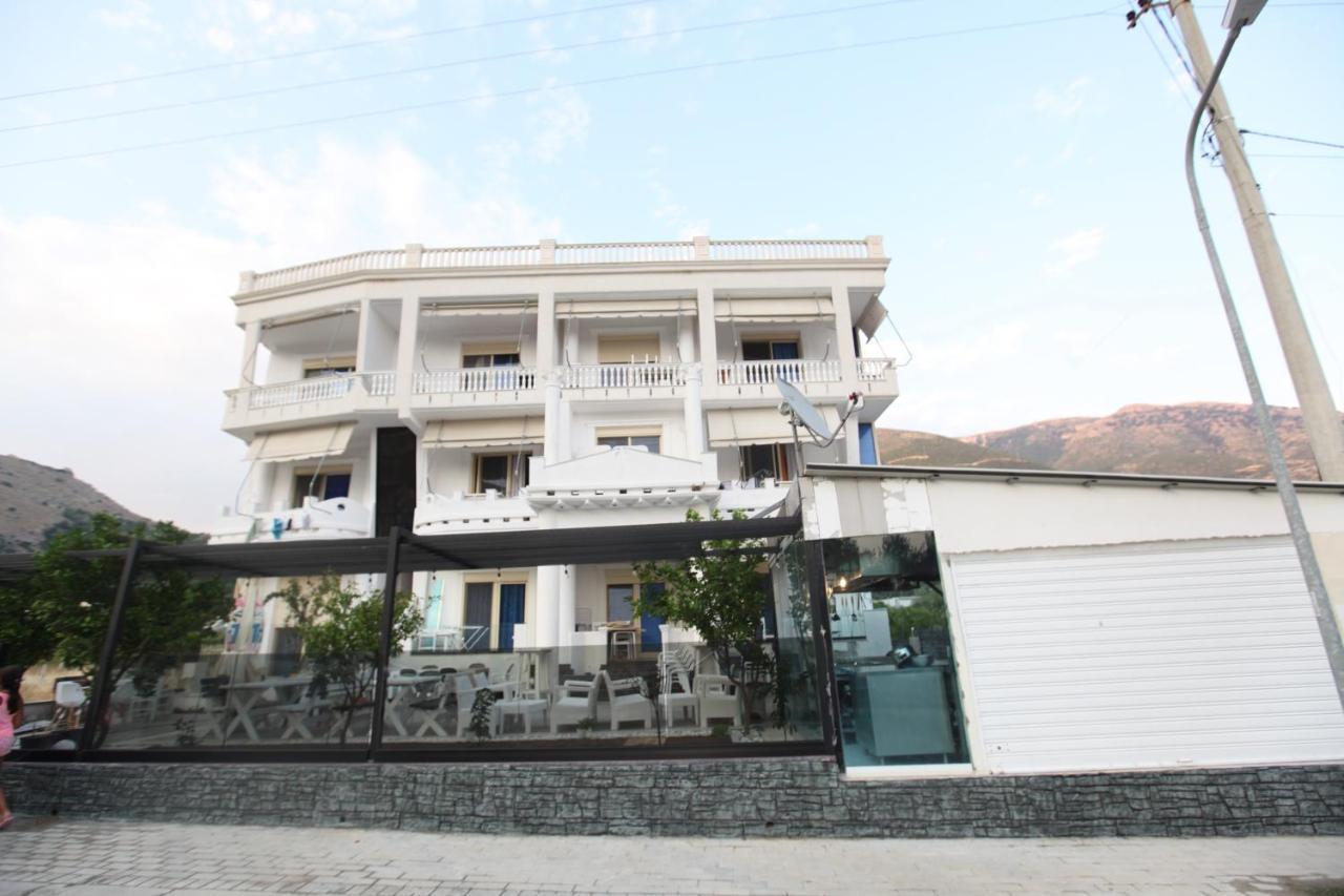 Hotel Kristal Borsh Exterior photo