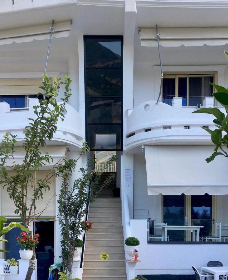 Hotel Kristal Borsh Exterior photo