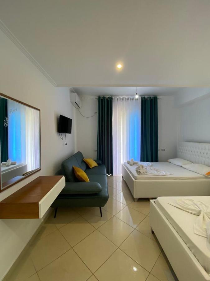Hotel Kristal Borsh Exterior photo