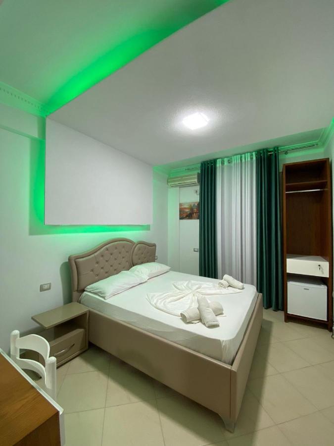 Hotel Kristal Borsh Exterior photo