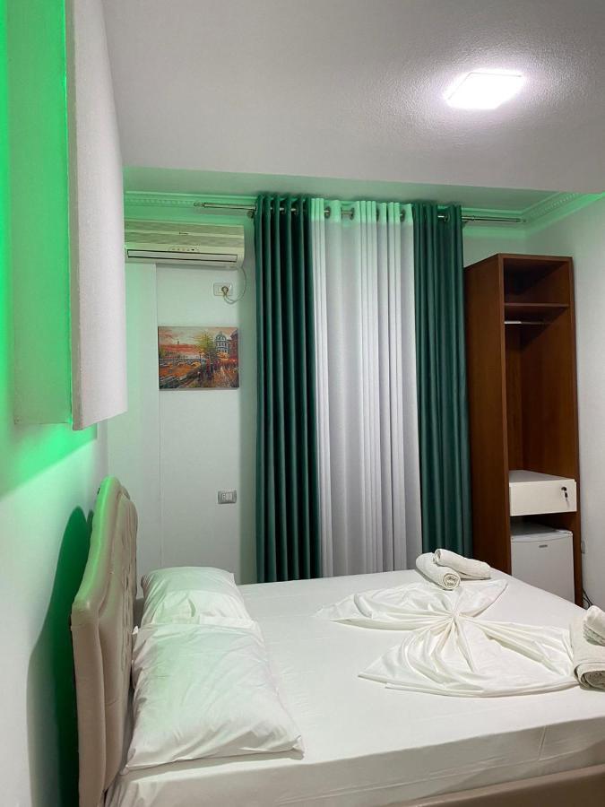 Hotel Kristal Borsh Exterior photo