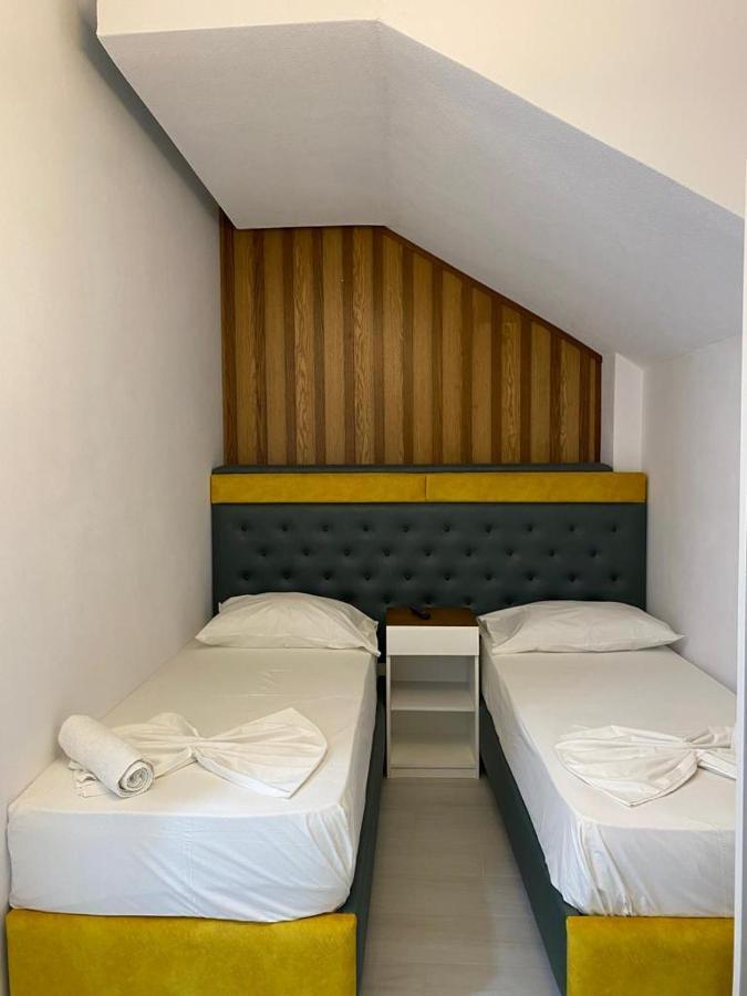 Hotel Kristal Borsh Exterior photo